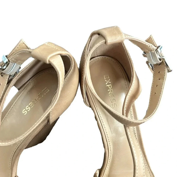 483- Express Strappy heels - Picture 4 of 6